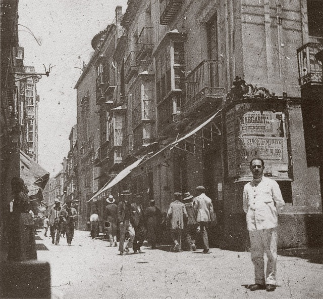 La farmacia en 1920. Fotografía de Agustín Malo de Molina.