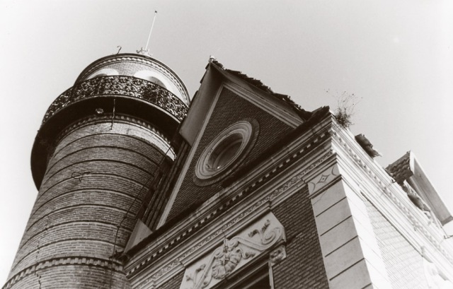 Torre y buhardilla de la cara norte, 1989 (Foto: Salvador Zamora)